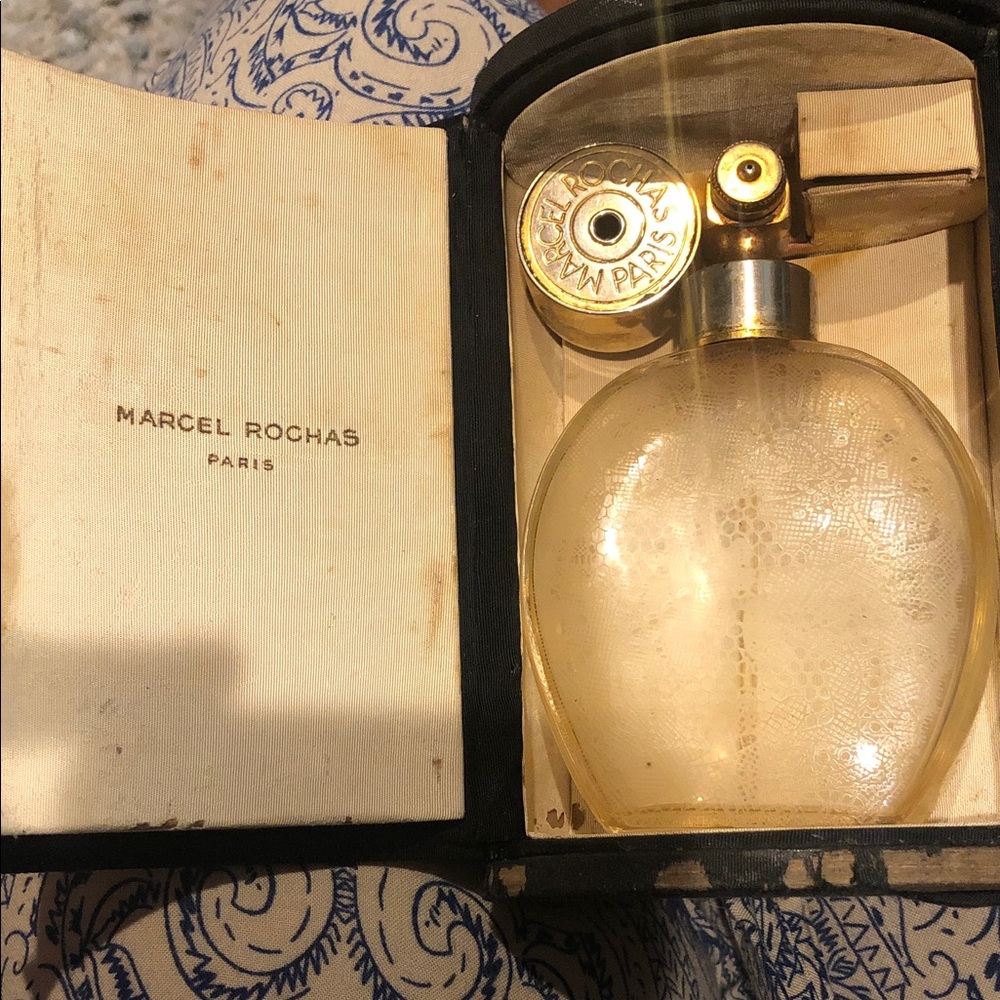 Vintage French Marcel Rochas 1940s atomizer bottle in travel case